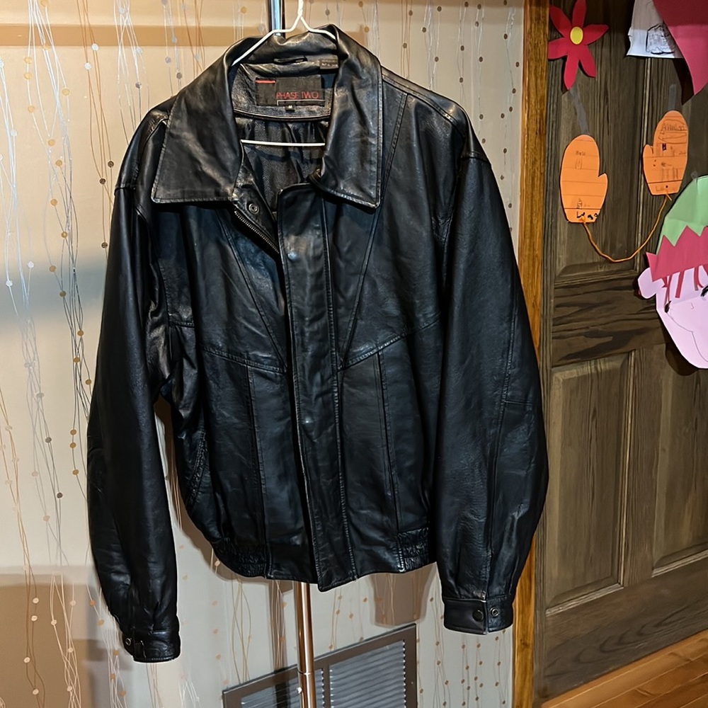 Leather jacket - Picture 3 of 5